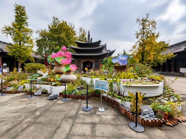 錢王祠～西湖邊看花看水看歷史