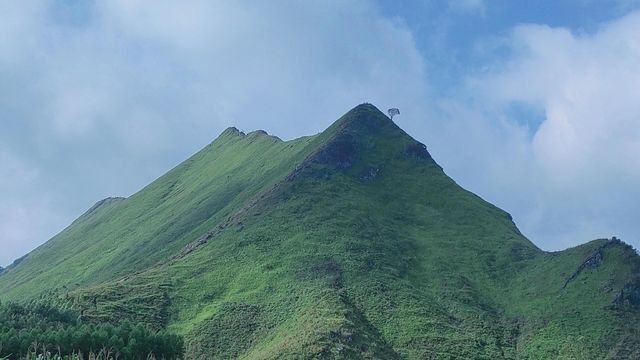 廣西崇左劍龍山｜層巒疊嶂，九曲迴腸，美而不自知。