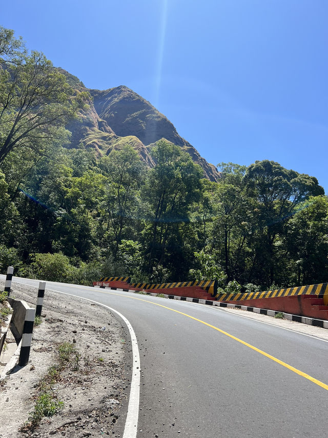 Winding Mountain Roads to Sembalun, Lombok 🇮🇩