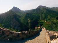 探索司馬台長城：險峻的挑戰 🏔️🏯