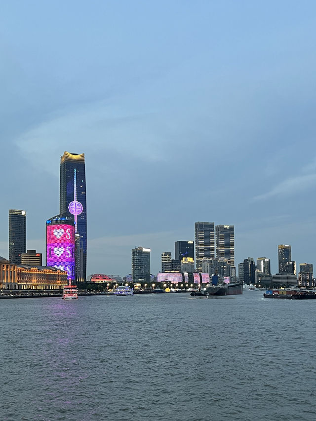 The bustling Shanghai Bund in my eyes🤩❤️