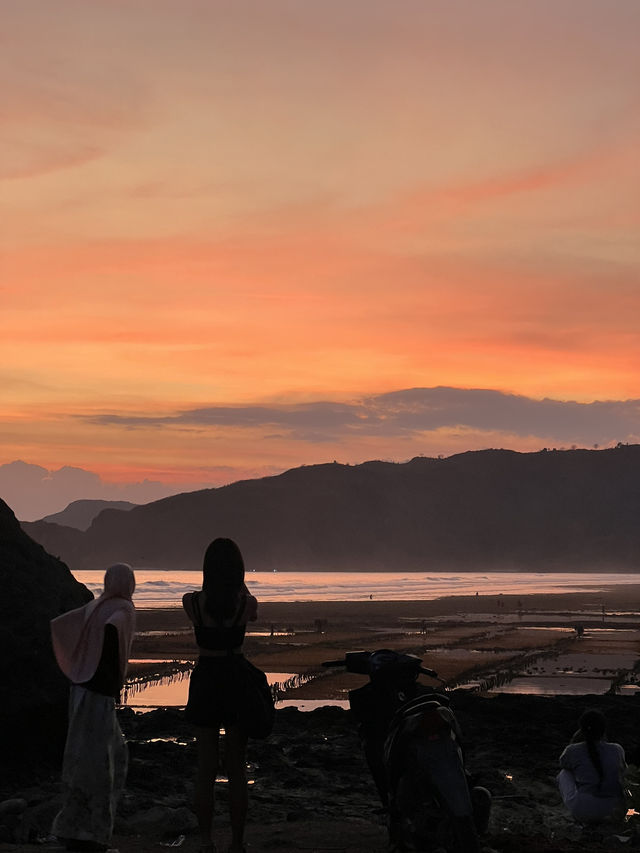 Experience Sunset at Bukit Seger in Kuta, Lombok 🇮🇩