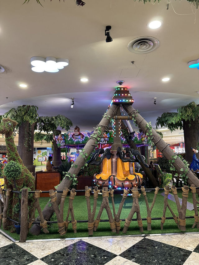 A Travel Adventure at Sunway Pyramid: Shopping, Fun, and Family Activities