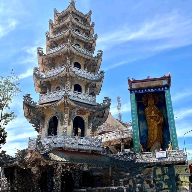 越南大叻富麗堂皇的馬賽克寺廟：靈福寺