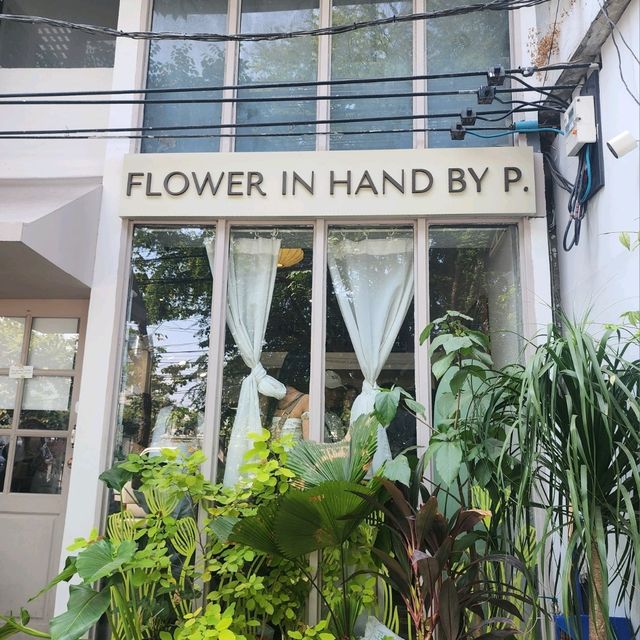 【バンコク】素敵なお花屋さん Flower in Hand By P.