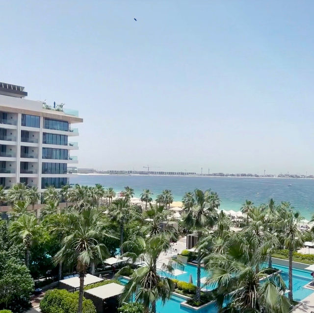 Seaside Splendor Meets Dubai Glamour: My Stay at Mandarin Oriental Jumeira