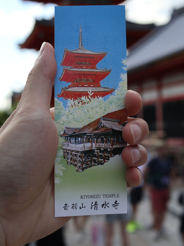 The Timeless Charm of Kiyomizu-dera: Kyoto’s Hilltop Sanctuary