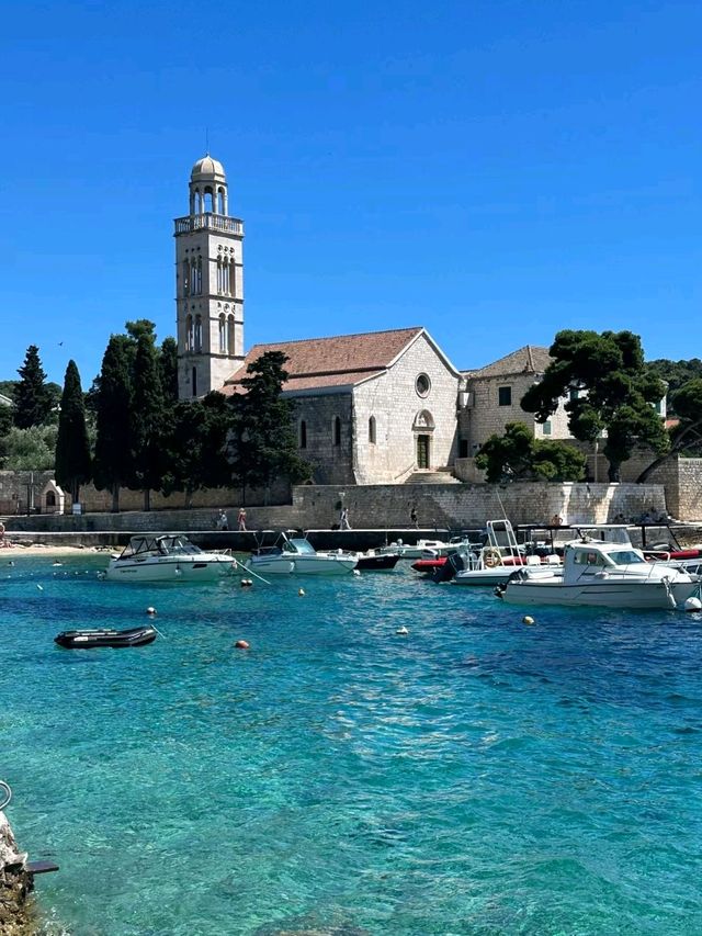 Hvar Beach is a soothing and therapeutic♥️