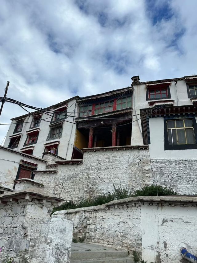 魅力西藏，藏傳佛教寺廟——贊丹寺。