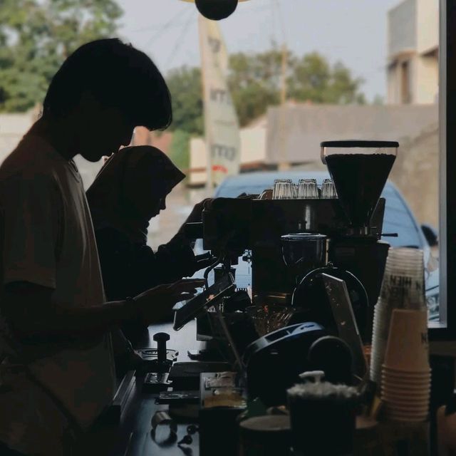 HIEN COFFEE SHOP | COFFEE TIAM WITH STREET-SIDE CONCEPT