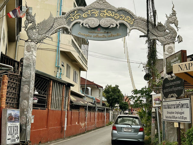 Solo Exploration of Wat Sri Suphan: The Silver Temple