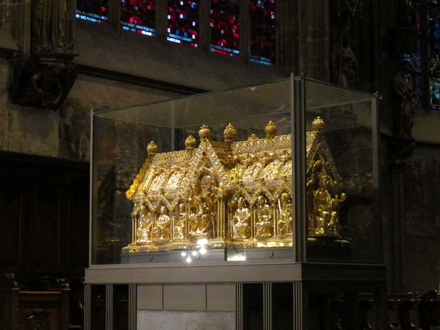 <一代梟雄長眠之處 - 亞琛大教堂 (Aachen Cathedral)>