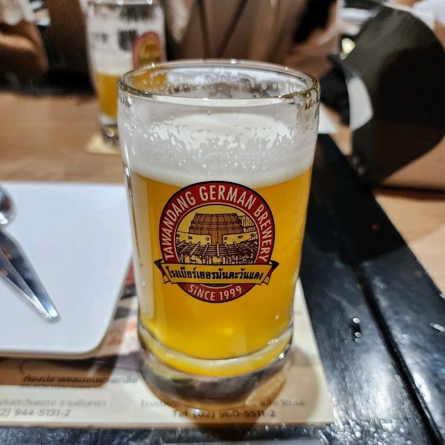 【バンコク】肉の塊を食す！Tawandang German Brewery