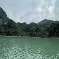 Halong bay day cruise! 