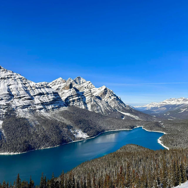 Iconic Turquoise Waters in Canada