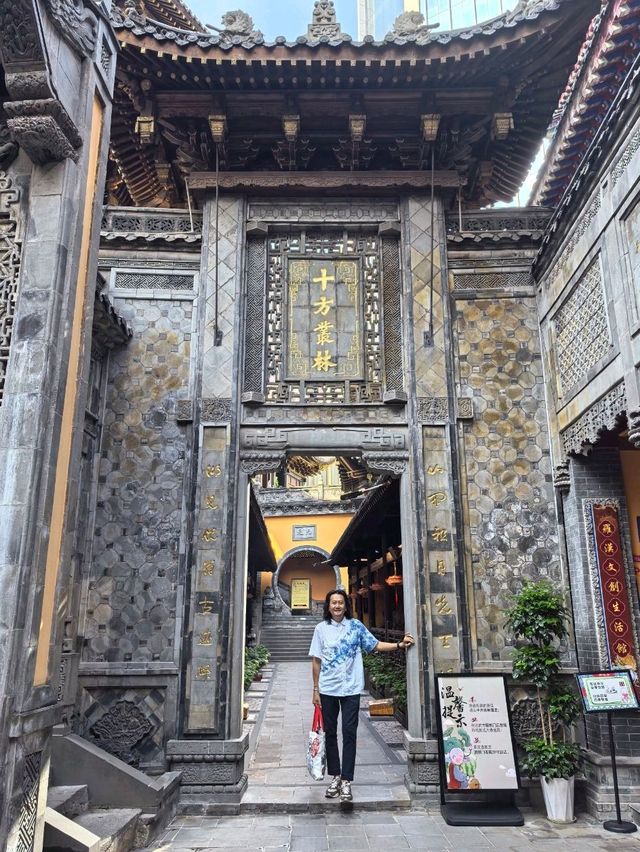 Beautiful temple in the city centre of Chongqing