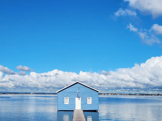 A Tranquil Retreat at the Blue Boat House