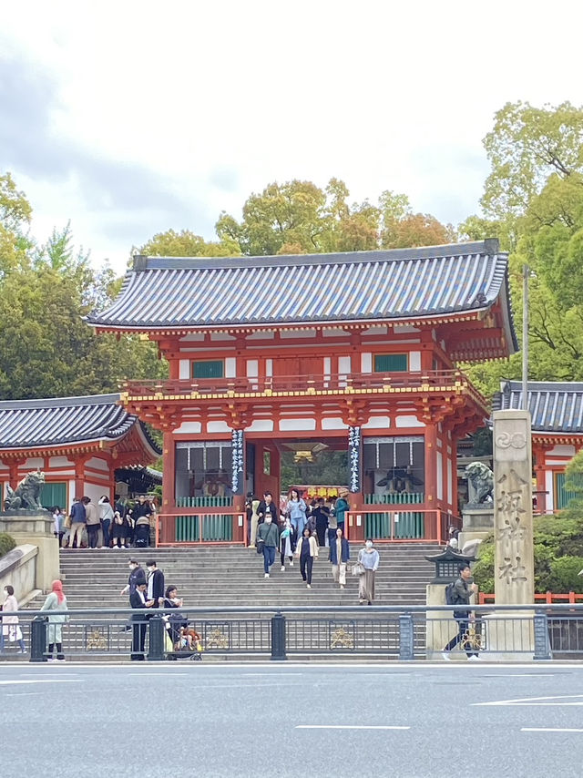 Yasaka Shrine: A Place of Spiritual Elegance