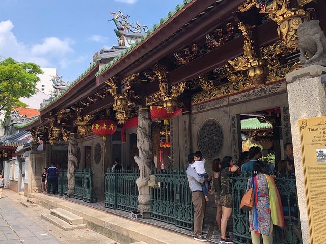 Thian Hock Keng – Oldest Chinese Temple in Singapore