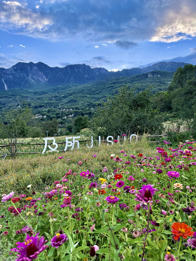 川西旅遊 | 入住視野一流的懸崖酒店，下次一定再來！！。