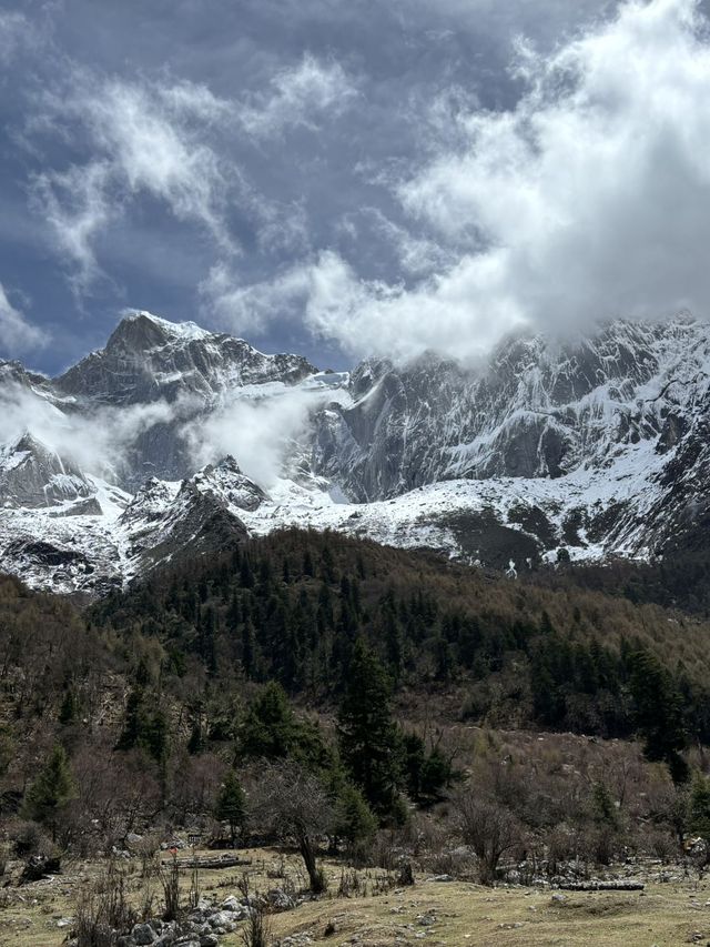 元旦出遊優選色達-四姑娘山-新都橋 美景等你來探索