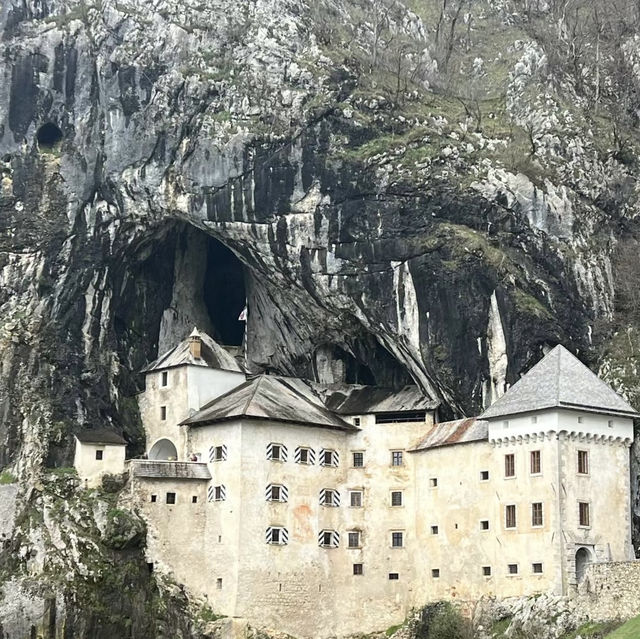 Predjama Castle