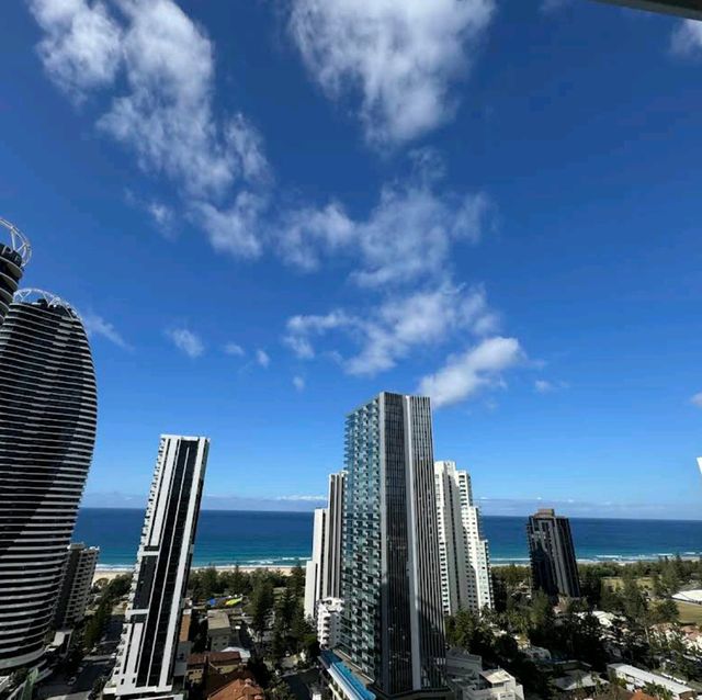 Meriton Suites Broadbeach