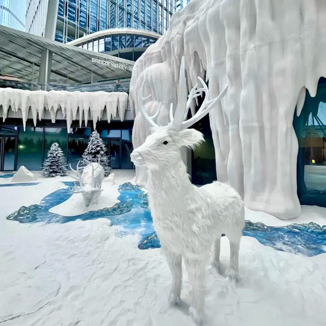 萬象前海「冰雪之境」-最美聖誕活動，仿佛置身於真正冰雪世界