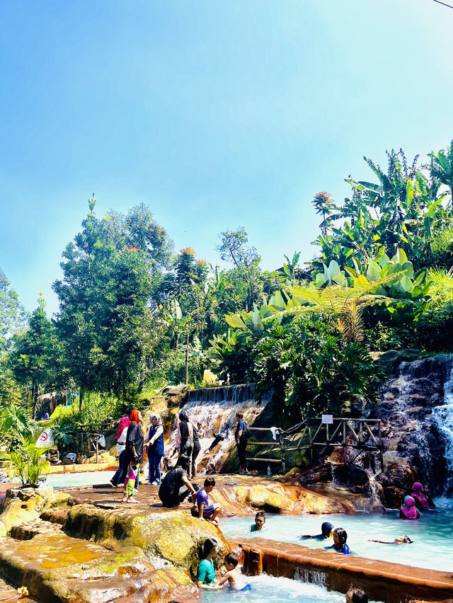 Hot Spring In Lembang 🇮🇩