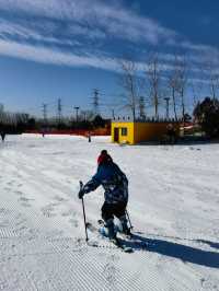 軍都山滑雪場｜北京滑雪季 新手友善適合親子