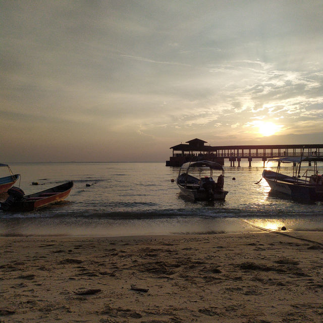 Sunset Serenity: Boats and Beauty at Perhentian Island