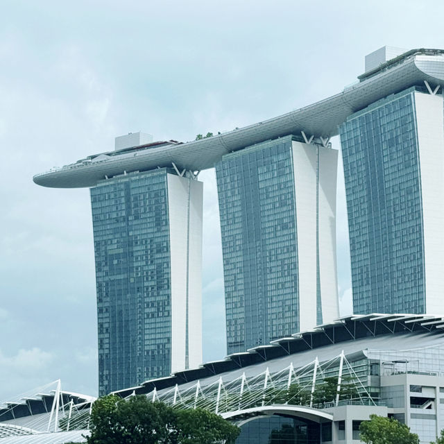 Exploring the vibrant streets and iconic sights of Singapore