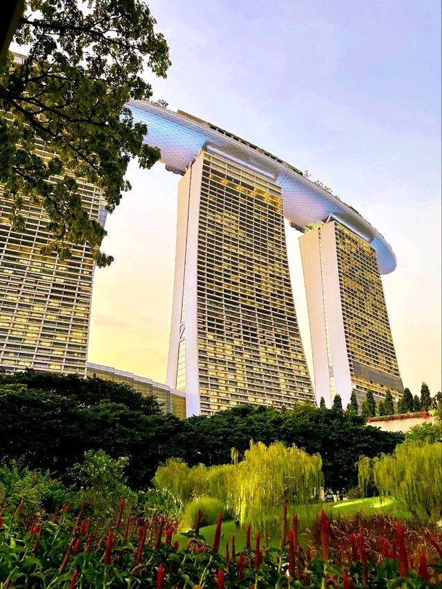 Exploring the Enchantment of Gardens by the Bay