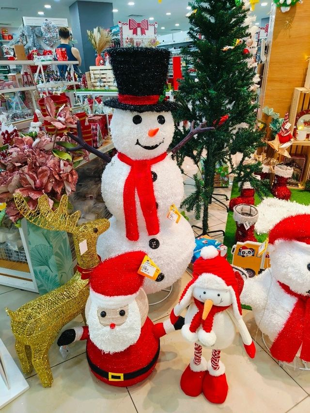 Christmas Vibes Everywhere at Mr.DIY 