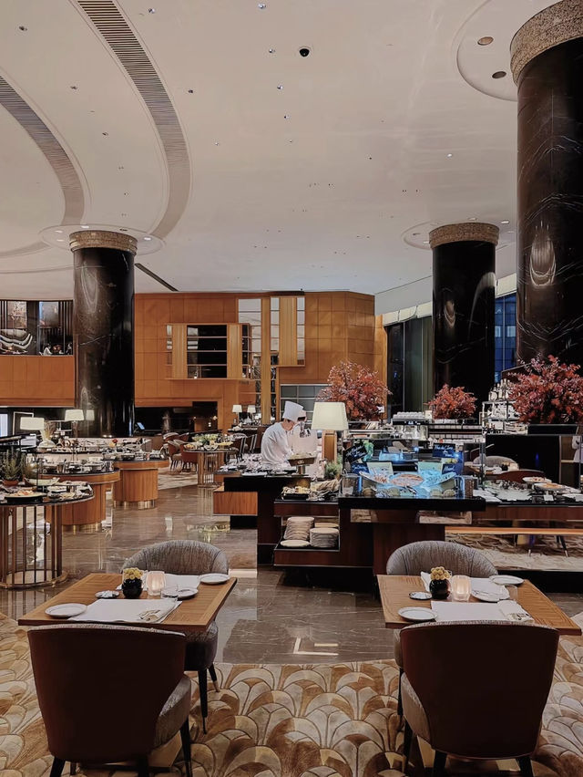 Grand Hyatt Hong Kong: Where Luxury Meets Legendary Service