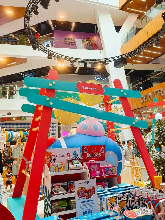 A Festive Wonderland Awaits at MyTown Mall