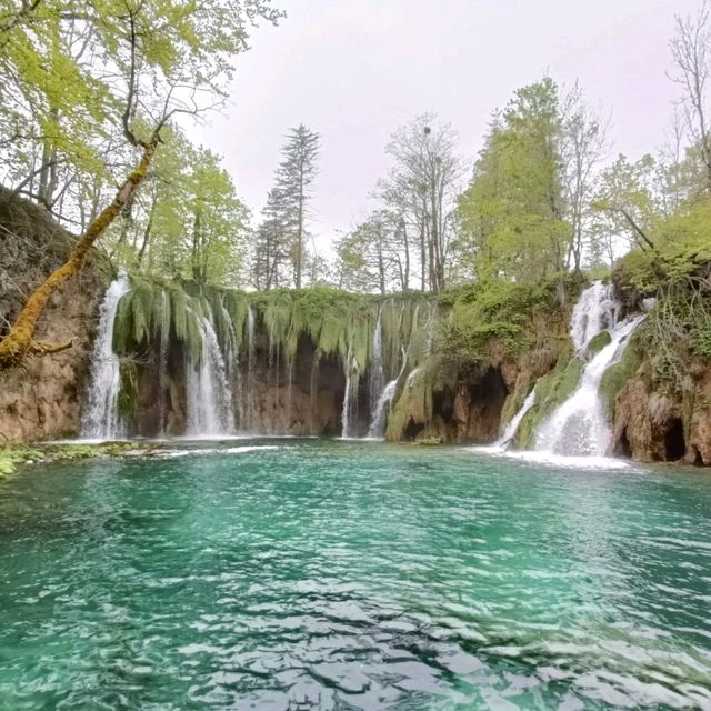 Stunning Waterfalls at Plitvice Lakes 