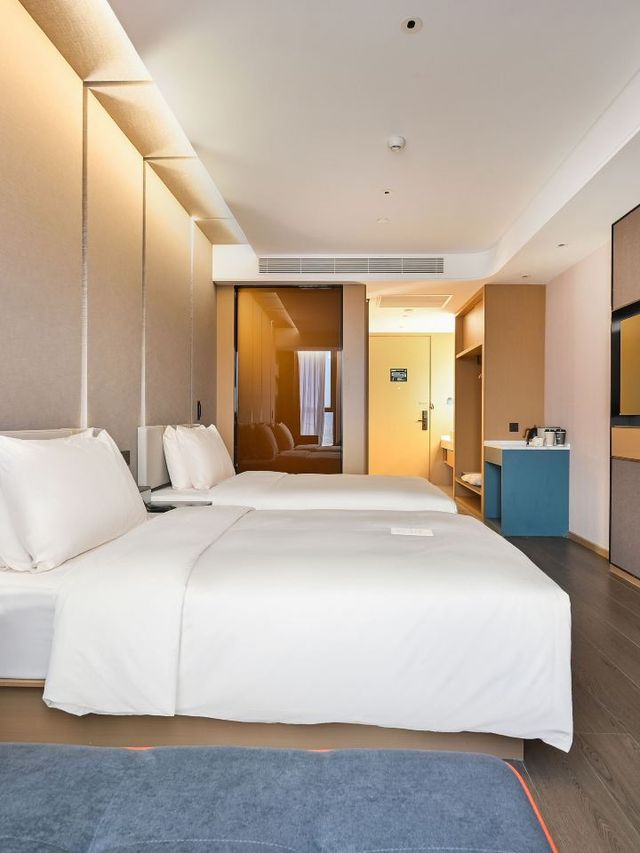 🌟 Kunming Comfort: Your Next Staycation Spot! 🛎️