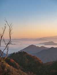 秦嶺山脈奔赴雲海日出 駕車直達太子嶺。