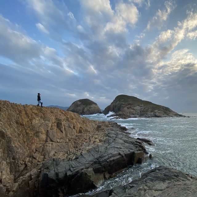 香港🇭🇰 ｜🌟鶴咀行山路線 -新手2小時行完睇燈塔、海蝕洞靚景　附路線及交通  原文網址: 鶴咀行山路線｜🌟新手2小時行完睇燈塔、海蝕洞靚景 🤩