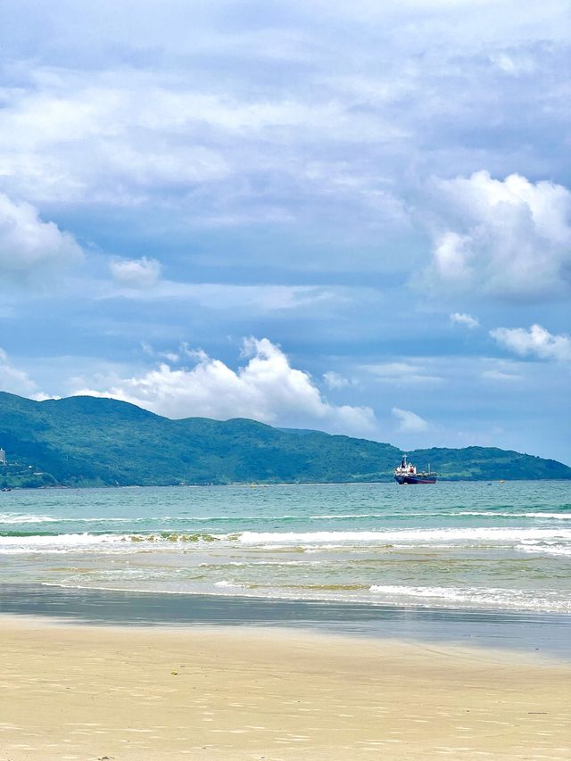 The Most Beautiful Beach In Vietnam?🇻🇳