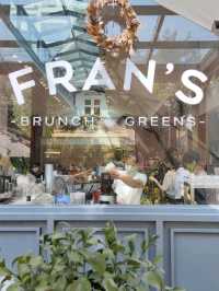 Fran's แฟรนส์ คาเฟ่ ย่านสาทร กรุงเทพมหานคร