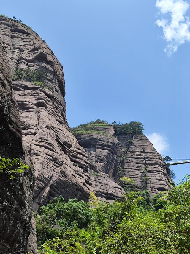 "客家神山"——冠豸山。