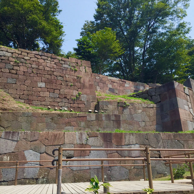 【金沢城址公園】