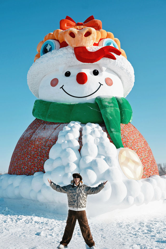 哈爾濱網紅大雪人居然還有一個胖媳婦！