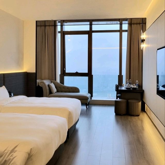 SKY HIGH LUXURY AT RIGEL HOTEL CHONGQING