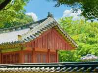 The oldest Confucian royal shrine in Korea🇰🇷👫👫