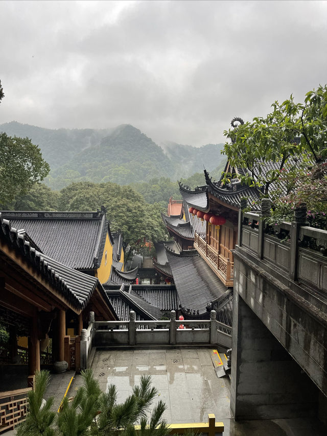 煙雨濛濛的法喜寺