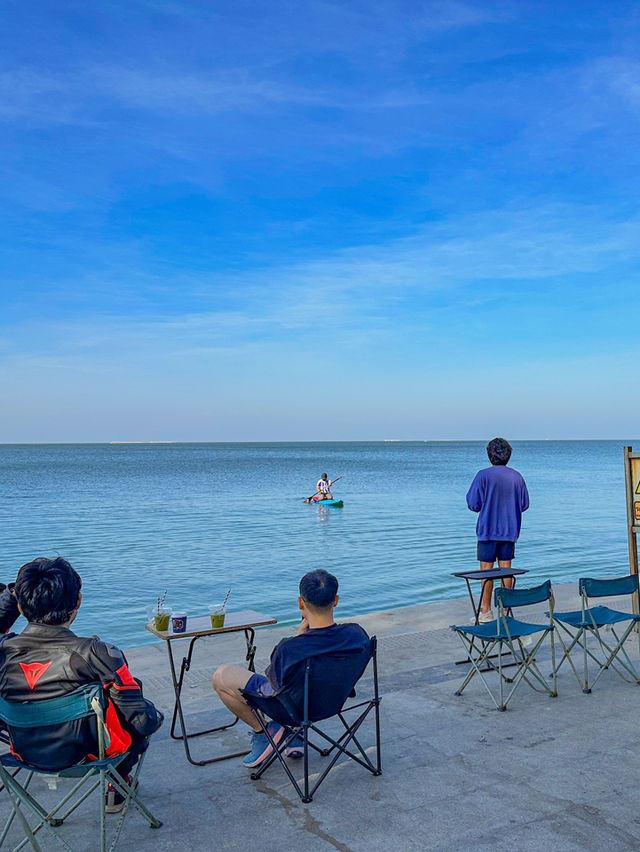 Triple N 🌴คาเฟ่ริมหาดบางแสนสุดเก๋🏝