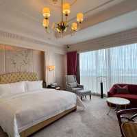 Living a High Life ! A Luxury night in St Regis Singapore 